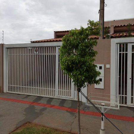 론드리나 Casa Aconchegante Perto Da Uel 빌라 외부 사진